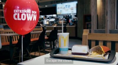 "Scappa dal pagliaccio": la campagna di Burger King che sfrutta il film "It" per trollare McDonald's (di nuovo)