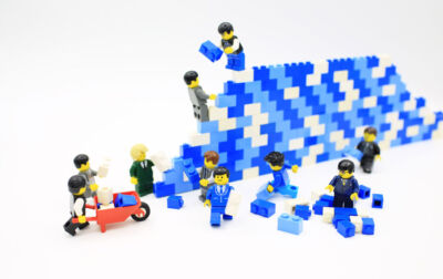 Il case study di LEGO: cosa ci insegna sul bisogno delle aziende di sperimentare, di adattarsi e di reinventarsi