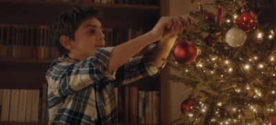 La magia (diversa) del Natale attraverso lo sguardo di Ferzan Özpetek nello spot per "UniCredit per l’Italia"