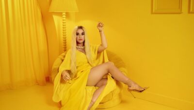Katy Perry e Spotify abbinano le canzoni ai colori in una campagna di BEHR (che propone un curioso tool ai clienti)