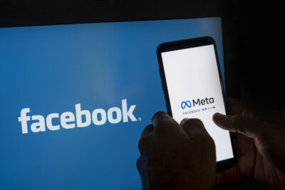 Per la prima volta in diciotto anni gli utenti attivi su Facebook sono in calo