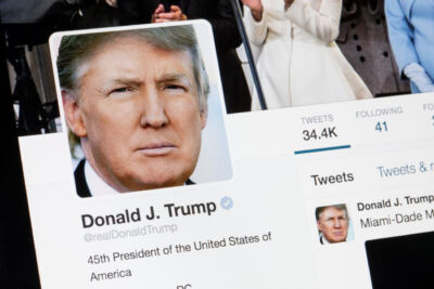 È stato riattivato il profilo Twitter di Donald Trump