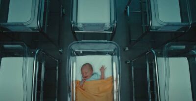Adamo 2050: la storia dell'ultimo bambino nato in Italia, raccontata da Plasmon