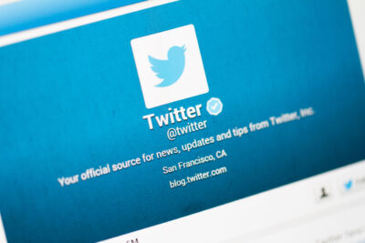 Ci sono nuove limitazioni all'uso di Twitter (e gli utenti cercano già alternative gratuite)