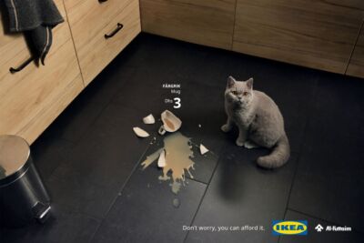 IKEA sfrutta i piccoli disastri causati dagli animali domestici per vantare i propri prezzi (bassi)